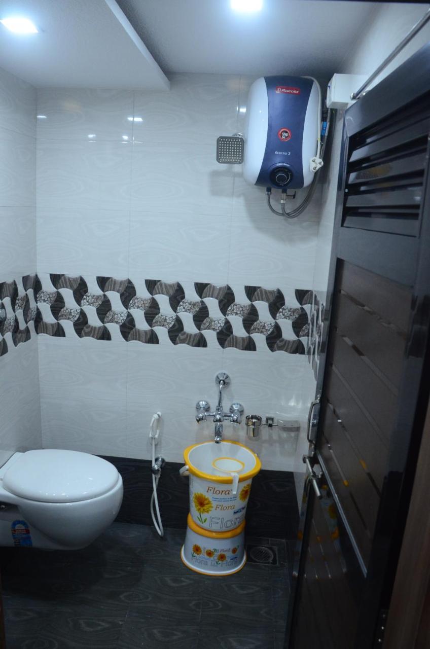 Hotel Ideal Вадодара Экстерьер фото